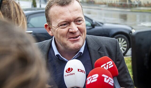 Danish Foreign Minister Lars Løkke Rasmussen speaking to reporters about the diplomatic talks between Denmark, the U.S., and Greenland